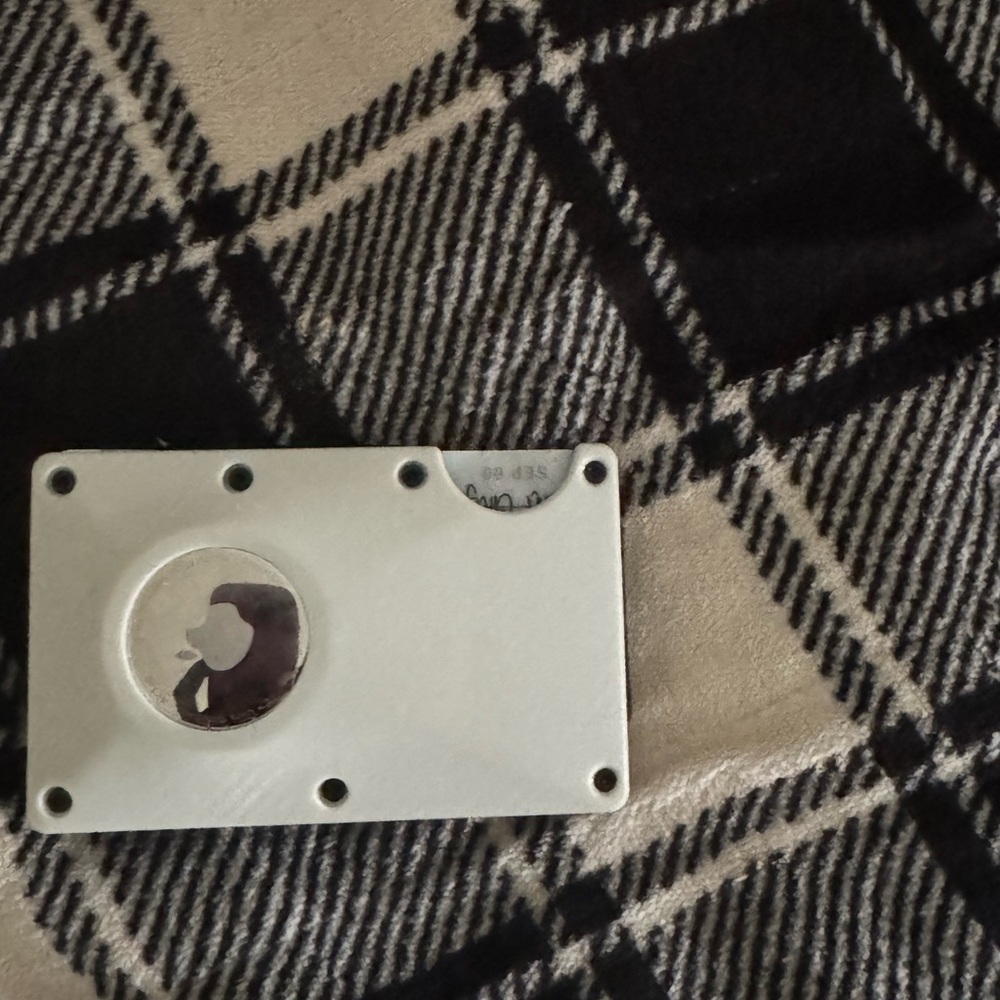 airtag + airtag wallet in silver